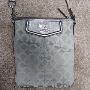 Silver Coach crossover bag. ❤️